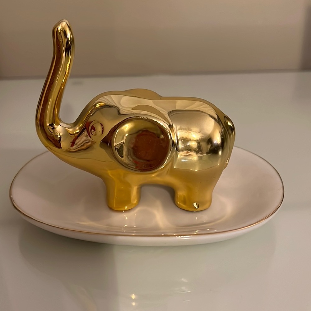 Jewelry and ring holder